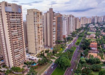Essas cidades do interior paulista estão superando capitais quando o assunto é viver bem