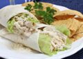 wrap de frango desfiado