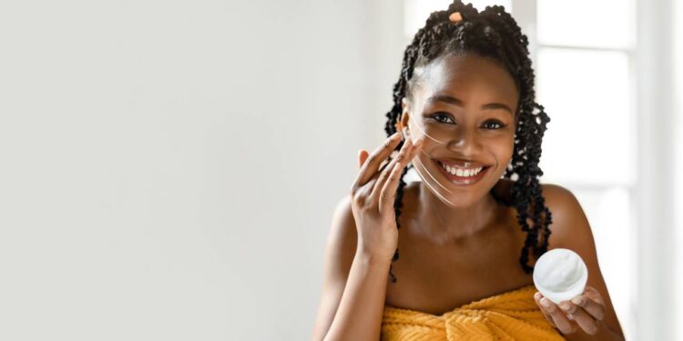 Práticas regulares de autocuidado ajudam a melhorar a saúde, aumentar a autoestima e criar uma rotina mais equilibrada