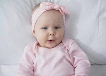 Como escolher nomes de menina com 5 letras que combinam delicadeza e força