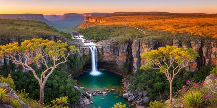 Esse é o santuário brasileiro que brilha visto do espaço e conquista viajantes pelas cachoeiras de água turquesa