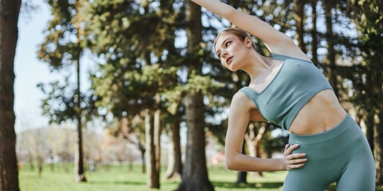 Exercícios que ajudam a conquistar uma cintura fininha de forma saudável