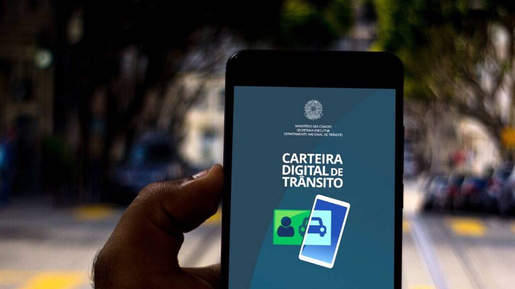 Governo libera a renovação gratuita e automática da CNH em 2026, saiba quem tem direito a este benefício de acordo com dados comportamentais