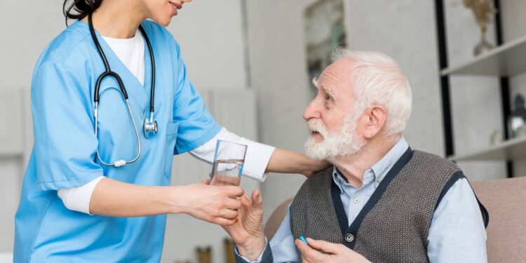 Piso salarial para enfermeiros pode chegar a R$ 10 mil por mês dependendo de sua função