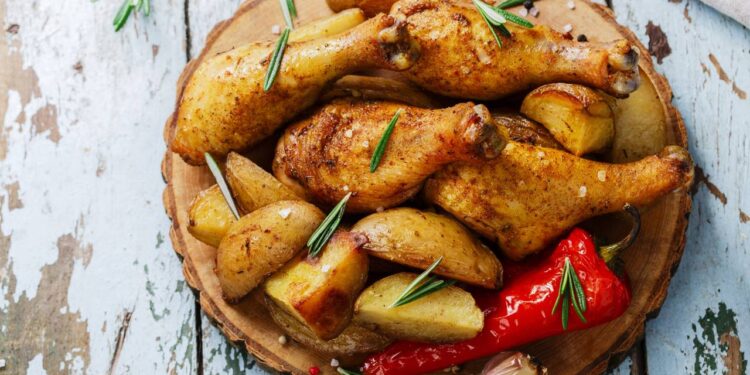 frango assado com batatas