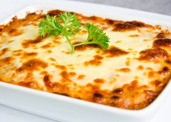 Receita de lasanha com apenas 3 ingredientes, ideal para dias corridos e sem vontade de cozinhar