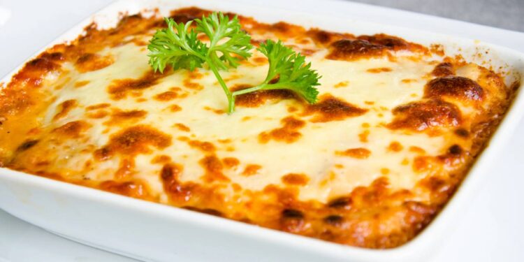Receita de lasanha com apenas 3 ingredientes, ideal para dias corridos e sem vontade de cozinhar