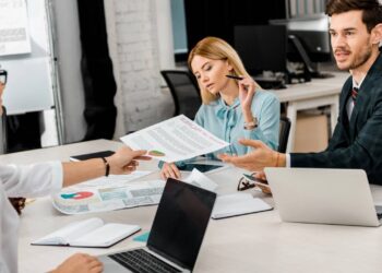 Como ser lembrado no trabalho mesmo quando o salário não acompanha seu esforço