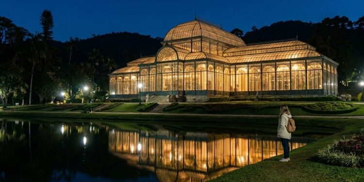 O paraíso de Dom Pedro II: conheça a residência de verão que guarda joias imperiais e jardins de 150 anos