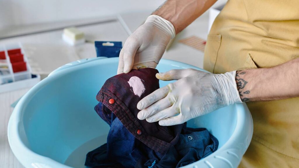 tirar mancha de milho de tomate da roupa