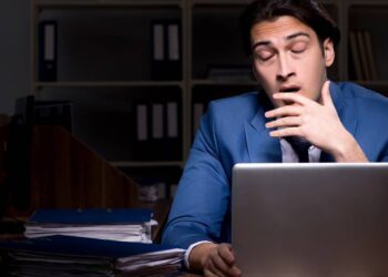 Horas extras na CLT: o limite diário que muitos trabalhadores acabam ignorando