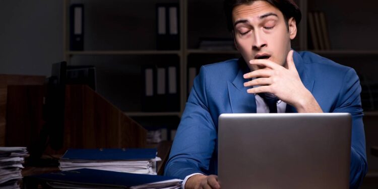 Horas extras na CLT: o limite diário que muitos trabalhadores acabam ignorando