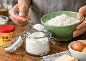 Como usar bicarbonato no lugar do fermento e evitar erro no bolo