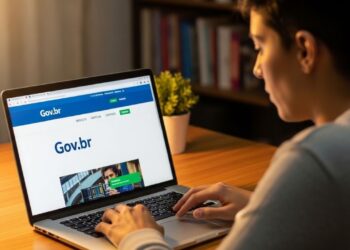 Governo faz alerta sobre imposto de renda e contribuintes ficam atentos