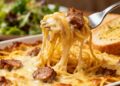 Espaguete assado à toscana cremoso virou o prato mais pedido da casa e já superou a lasanha nos almoços de domingo