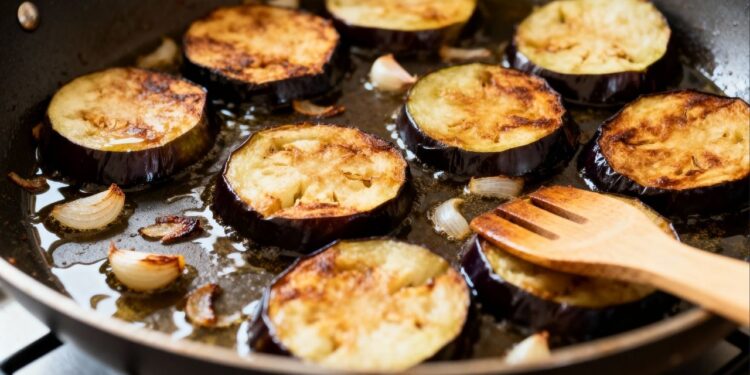 Essa berinjela fica mais gostosa que bife: faço na frigideira e ajuda a baixar o colesterol