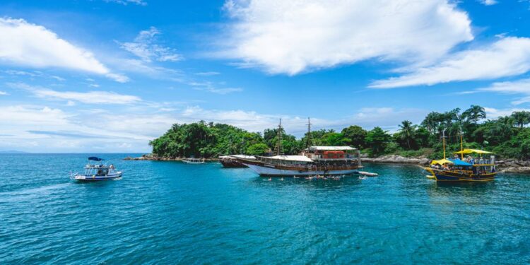 O destino carioca histórico que parece ter saído de uma novela e encanta turistas em cada rua