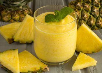 abacaxi com hortelã