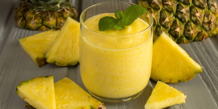 abacaxi com hortelã