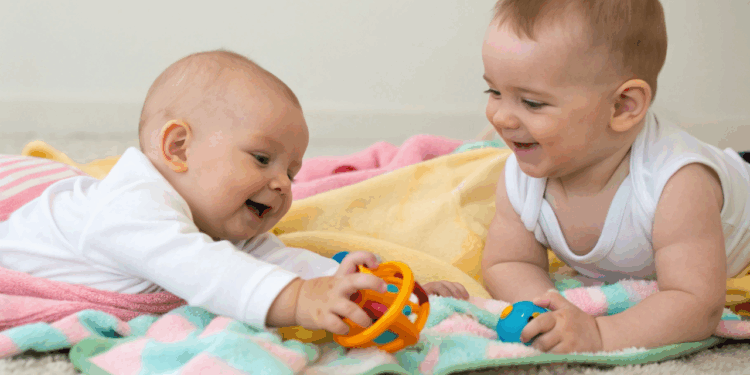 Por que nomes de até quatro letras estão se tornando tendência entre pais em 2026