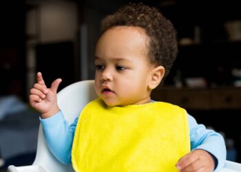 Nomes de menino com 4 letras que estão conquistando pais em 2026