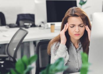 Para quem convive com dor de cabeça frequente, essas ervas viraram apoio no dia a dia