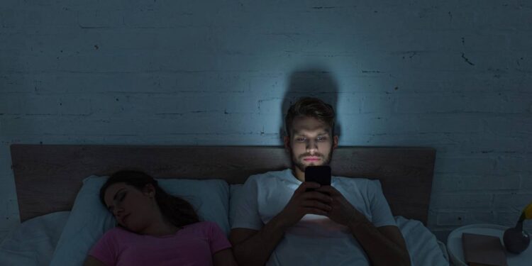 Antes de dormir evite este costume comum e teste o truque noturno que vai fazer você dormir mais rápido