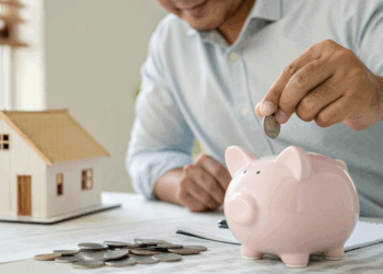 Como economizar 300 por mês: pequenas mudanças na rotina que fazem diferença no seu bolso