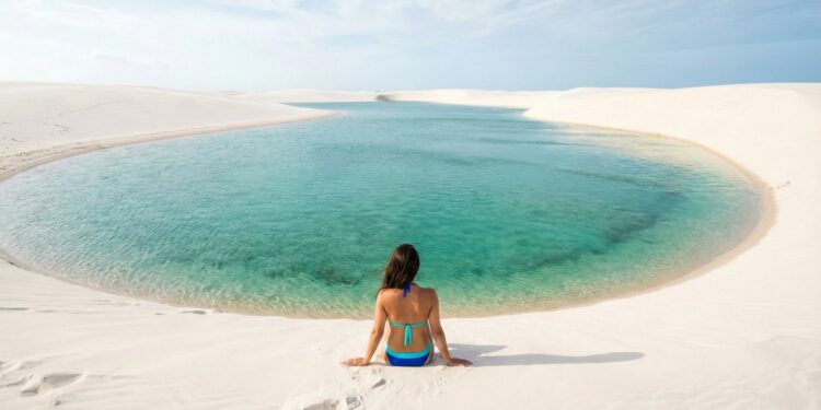 Um paraíso natural com águas esmeraldas que virou sonho de viagem até dos estrangeiros