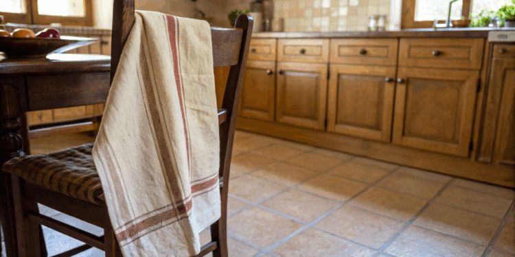 Perigo silencioso na cozinha: o pano de prato que parece limpo, mas não está