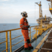 Profissão que folga até seis meses por ano: veja quanto ganha quem trabalha em plataforma de petróleo