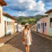 O paraíso do interior goiano com cachoeiras de águas claras e ruas coloniais