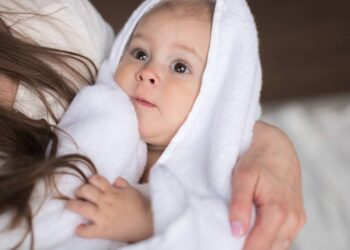 Nomes que trazem luz e proteção estão conquistando famílias brasileiras