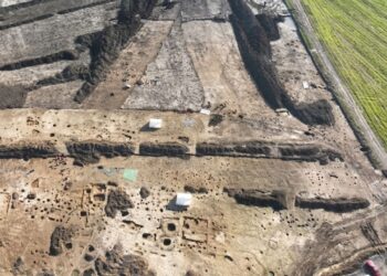 Cidade celta intacta com ouro e joias de 2.000 anos é descoberta sob rota de autopista na Europa