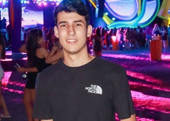 Estudante gabarita matemática no Enem 2025 e conquista vaga em Engenharia na USP