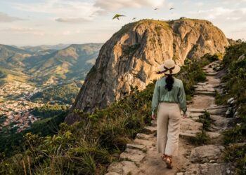A cidade que conquistou 1ª em qualidade de vida entre as 100 principais do estado e uma rocha de 600 milhões de anos a 1.450 metros