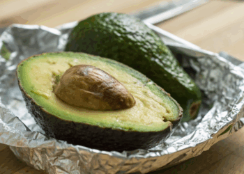 Abacate duro demais? Truque natural amadurece a fruta em poucas horas