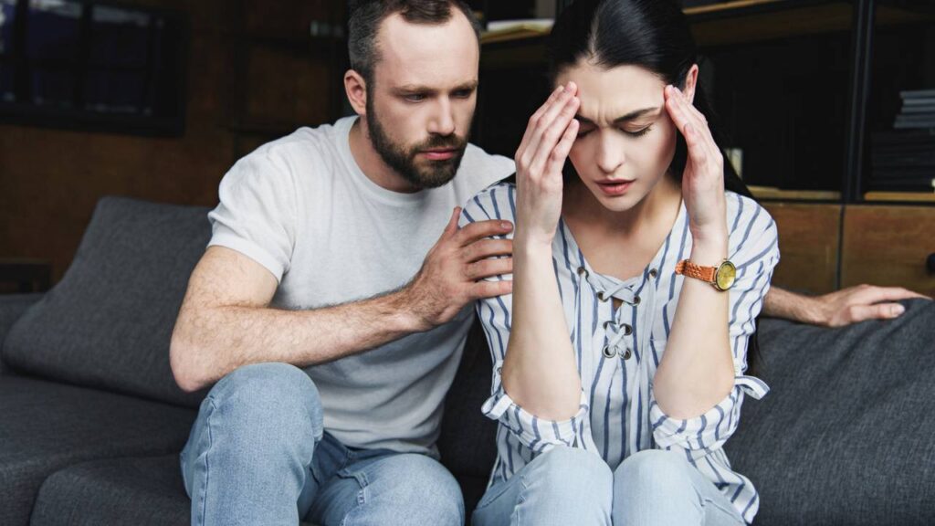 adultos que pedem desculpa por tudo