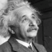 Albert Einstein, gênio revolucionário e visionário da ciência: “Se você quer viver uma vida feliz, vincule-a a um objetivo, não a pessoas ou coisas.”