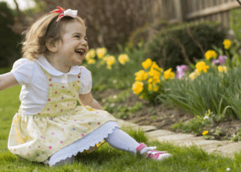 Simples e marcantes, 6 nomes curtos para meninas que conquistam as famílias