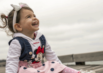 Cinco nomes curtos femininos simples que unem tradição e modernidade