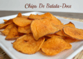 Lanche fit de chips de batata-doce na air fryer ficam crocantes com apenas três ingredientes