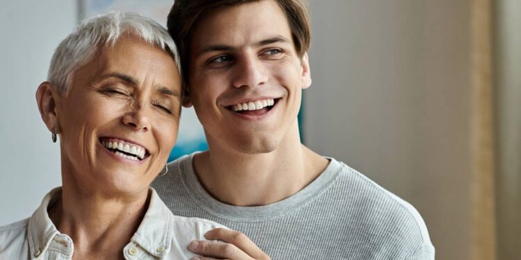 Muitos filhos adultos não se distanciam por falta de amor, mas porque foram ensinados que cuidar significa resolver problemas, e não compartilhar o tempo