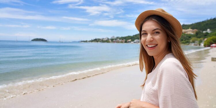 A cidade considerada por muitos a melhor para se viver encanta com suas praias inacreditáveis
