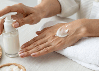 Rotina de 5 minutos ajuda a ter mãos macias sem precisar gastar com cremes caros