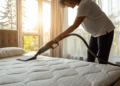 Como limpar seu colchão sem água e eliminar odores e manchas sem danificar o tecido