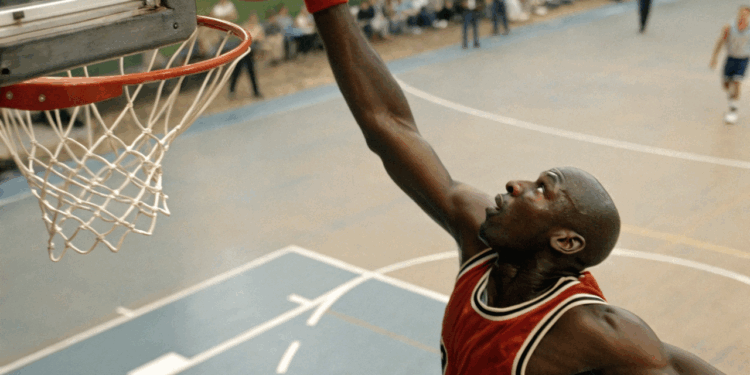 Michael Jordan, seis vezes campeão da NBA e ícone do esporte global: “Eu falhei repetidas vezes na minha vida”