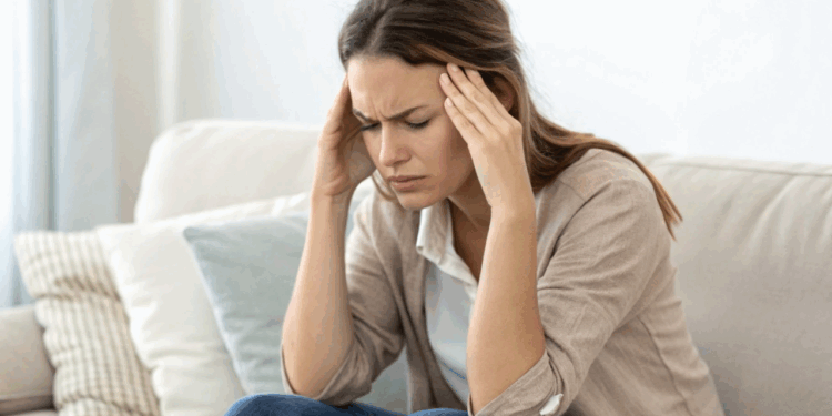 Como aliviar dor de cabeça sem remédio mesmo em dias de estresse intenso