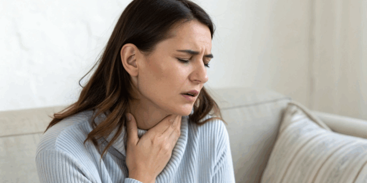 Dor na garganta não te deixa falar direito? Este ingrediente natural pode trazer alívio imediato