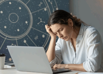 Cansaço extremo? Astrologia revela 5 sinais de alerta que indicam esgotamento real